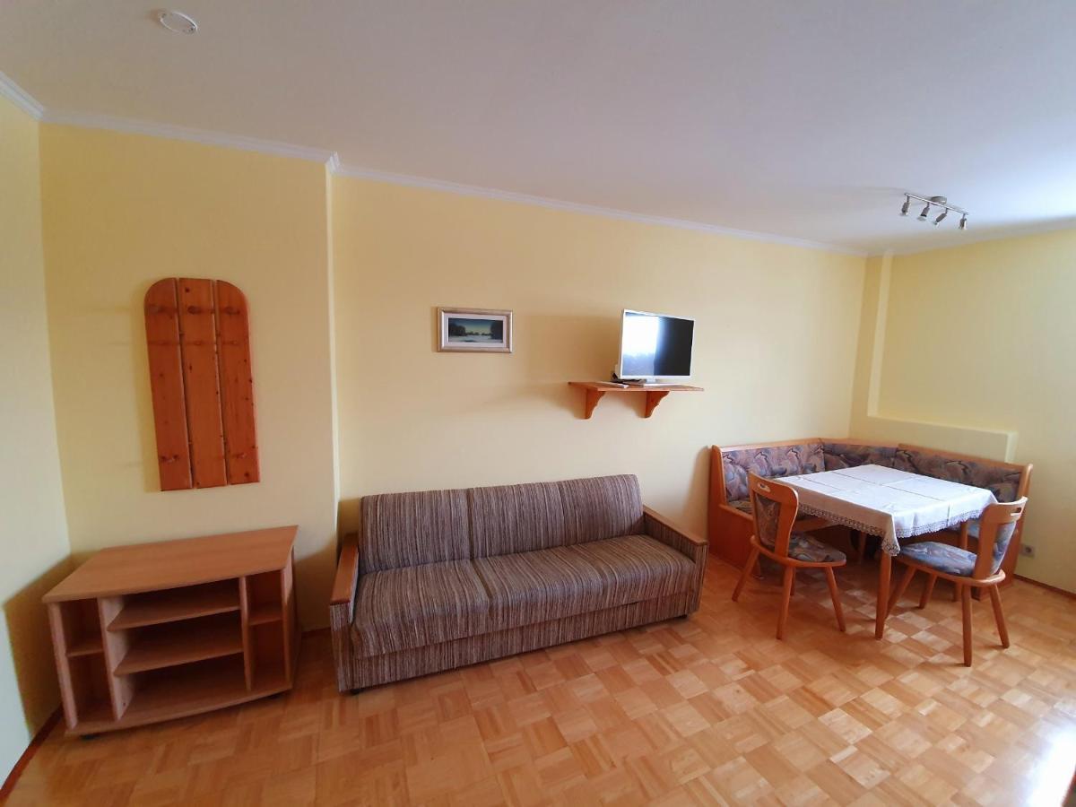 Appartement Zur Post Ферлах Екстер'єр фото